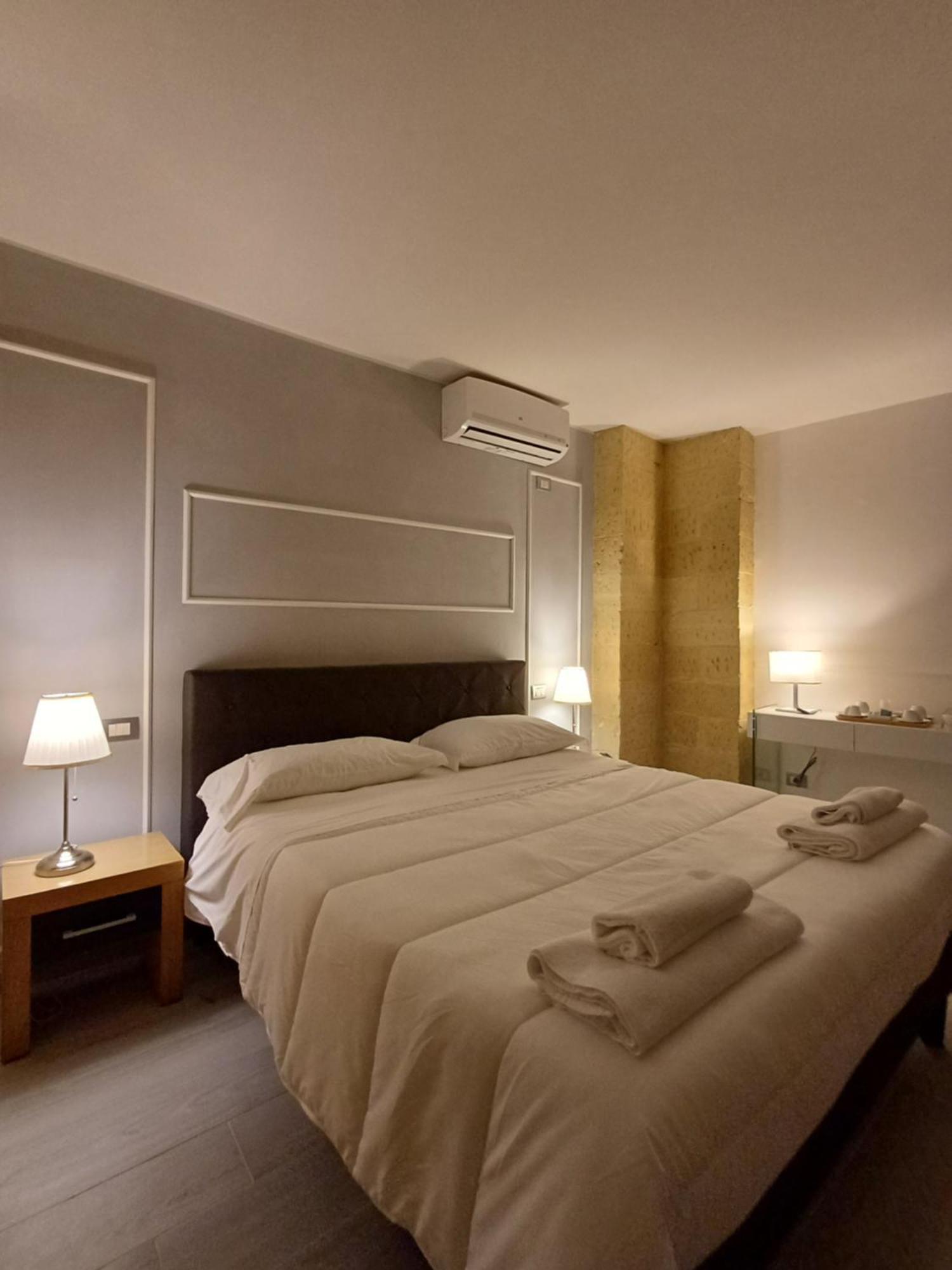 Bed & Breakfast Idomeneo 63 Лече Екстериор снимка