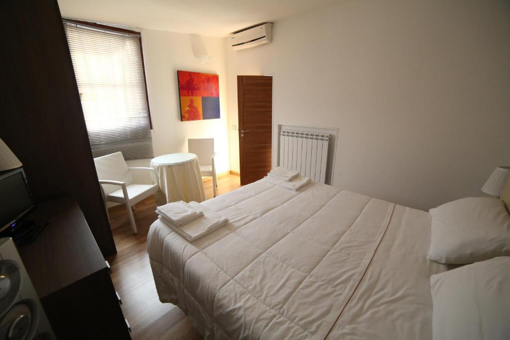 Bed & Breakfast Idomeneo 63 Лече Екстериор снимка